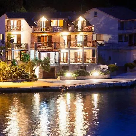 Malo - One-bedroom With Balcony And Sea View - Attic 3 Apartman